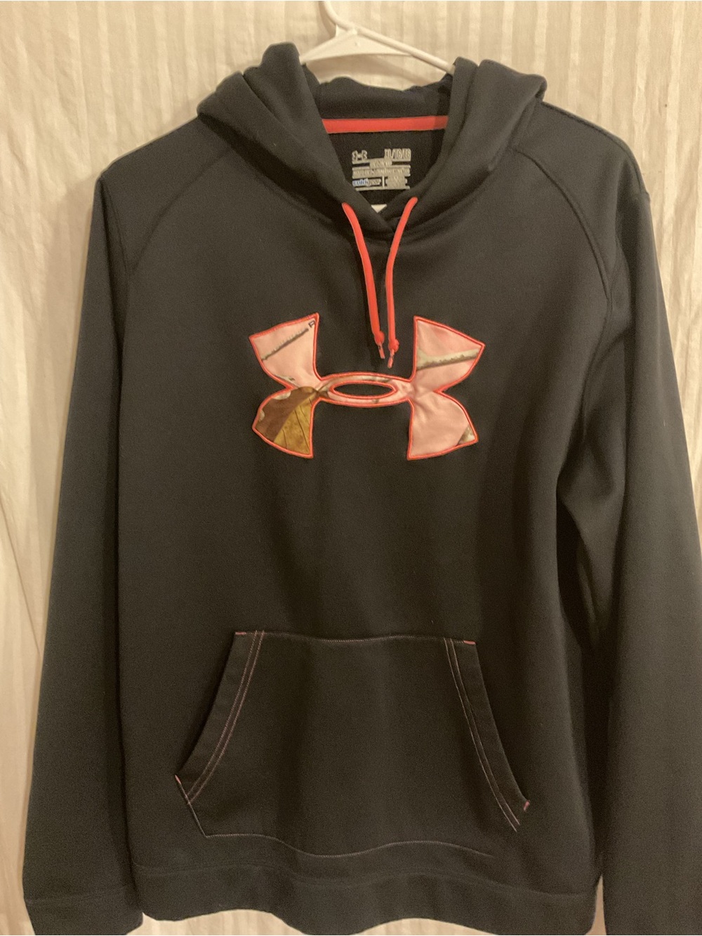 Under Armour Storm XL.Black Hoodie with Pink Camo Accent Logo Coldgear